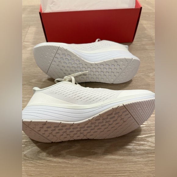 NIB Lane Eight Women’s Relay Trainer in Breeze - Size 7 - Picture 10 of 10